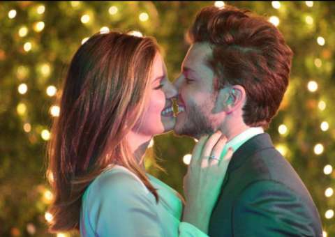 Klebber Toledo e Camila Queiroz vão se casar após novela. Saiba detalhes