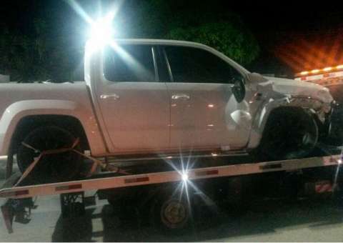 Após arrastões em estrada, trio troca tiros com a polícia durante fuga em Manaus