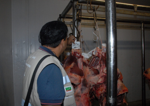 Supermercados são fiscalizados pela Vigilância Sanitária