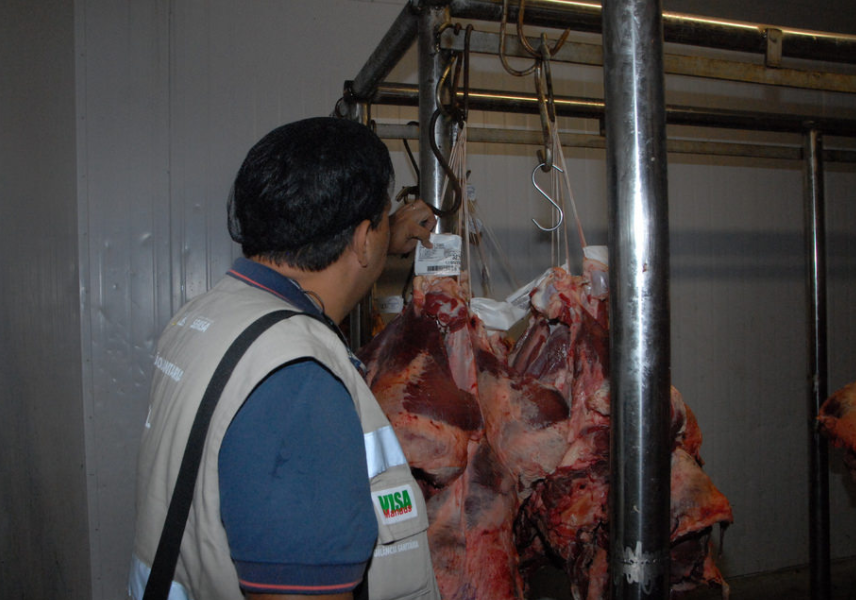 Supermercados são fiscalizados pela Vigilância Sanitária