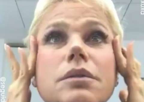  Xuxa fala sobre fazer plástica no rosto: 'tô com muita ruga'