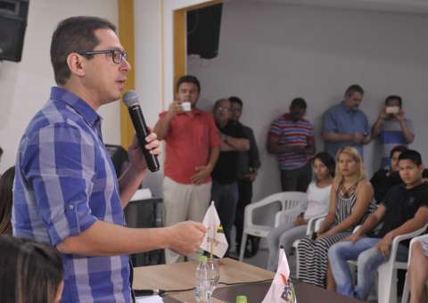 Marcelo Ramos se reúne com jovens líderes em Manaus
