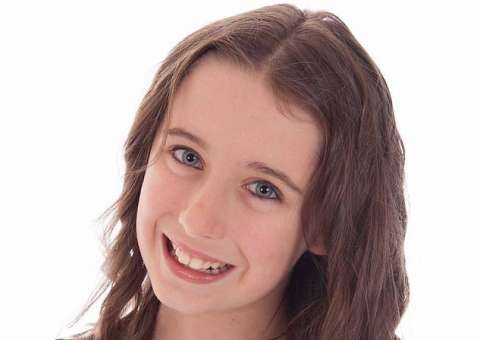 Adolescente de 14 anos deixa mensagem emocionante após ser abusada sexualmente