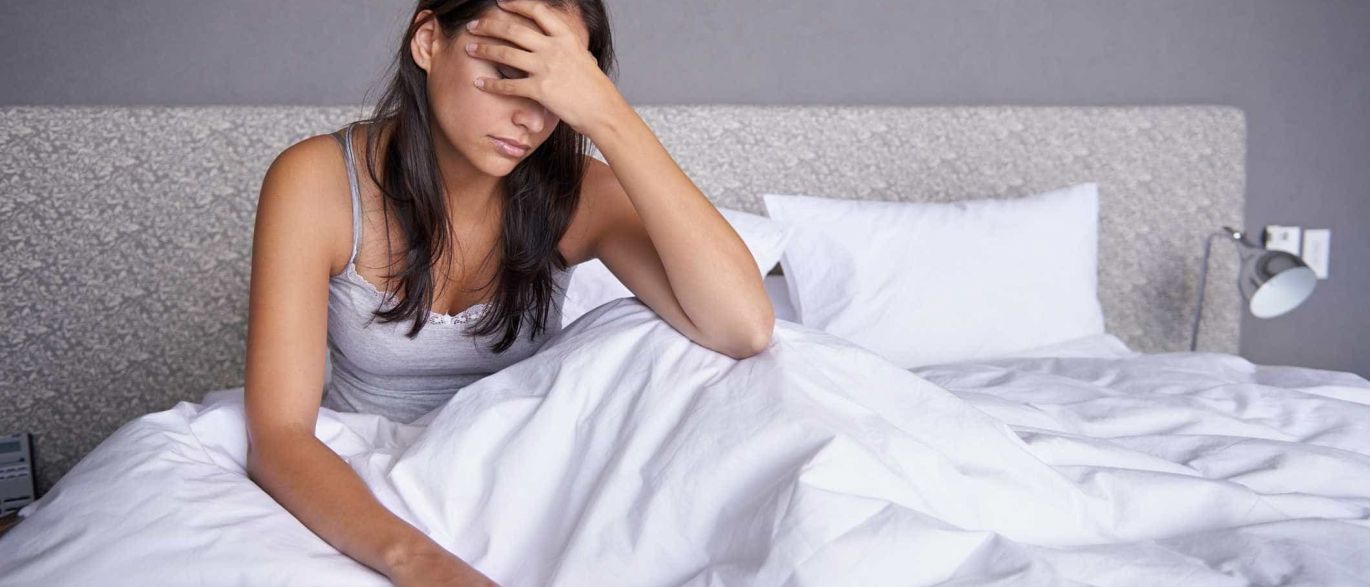 8 possíveis causas para acordar com dor de cabeça