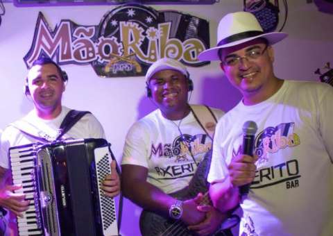 Axerito Bar tem noite da Fogueira de São João