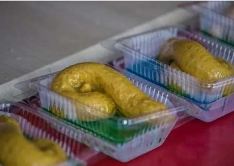 Doce com forma de fezes caninas faz sucesso na Tailândia