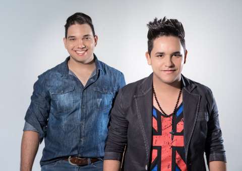 Dupla sertaneja fica ferida após acidente grave em estrada no Mato Grosso