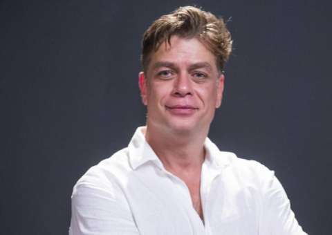 Alterado, Fábio Assunção surta, quebra viatura e é detido. Vídeo