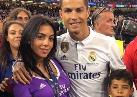Revelado sexo do bebê que namorada de Cristiano Ronaldo está esperando