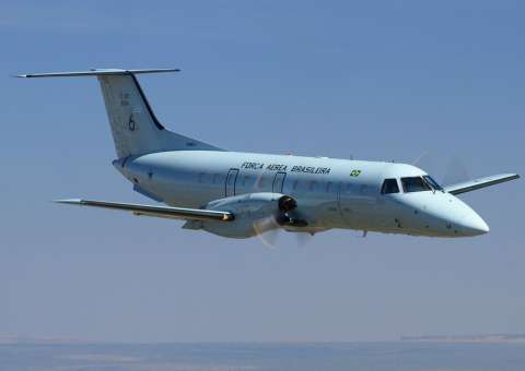 Avião da FAB sofre acidente no ar e faz pouso forçado no Rio de Janeiro