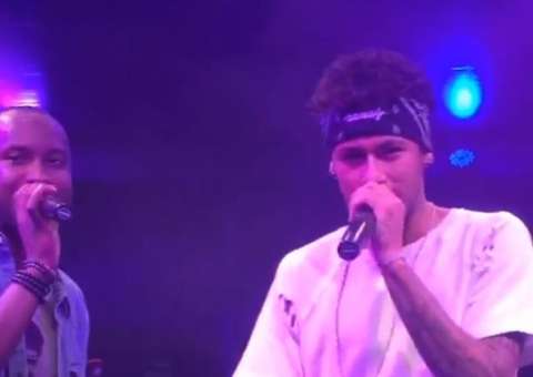 Neymar canta música de dor de cotovelo após término com Marquezine: 'você jogou fora'