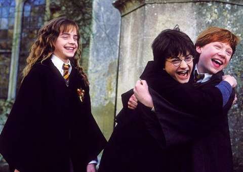 Harry Potter e a Pedra Filosofal completa 20 anos. Conheça 20 curiosidades sobre a saga 