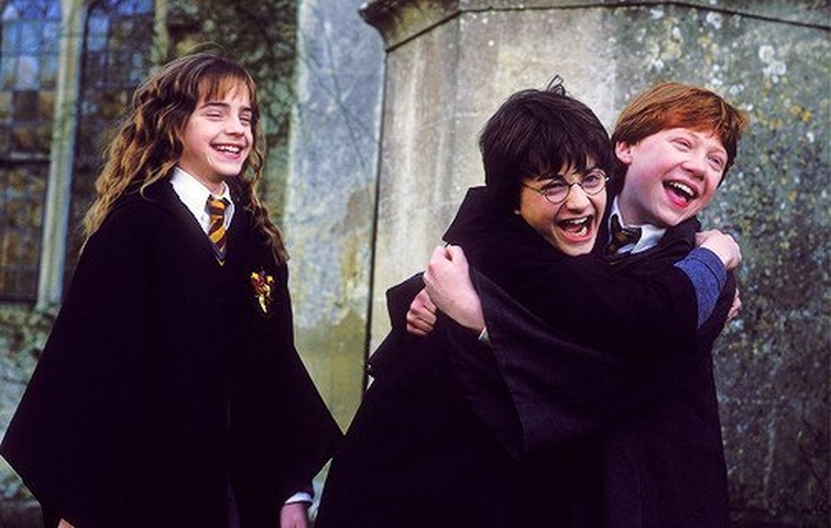 Harry Potter e a Pedra Filosofal completa 20 anos. Conheça 20 curiosidades sobre a saga 