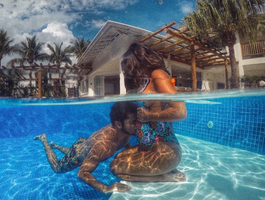 Bruno Gissoni posta foto romântica com Yanna Lavigne e fãs piram