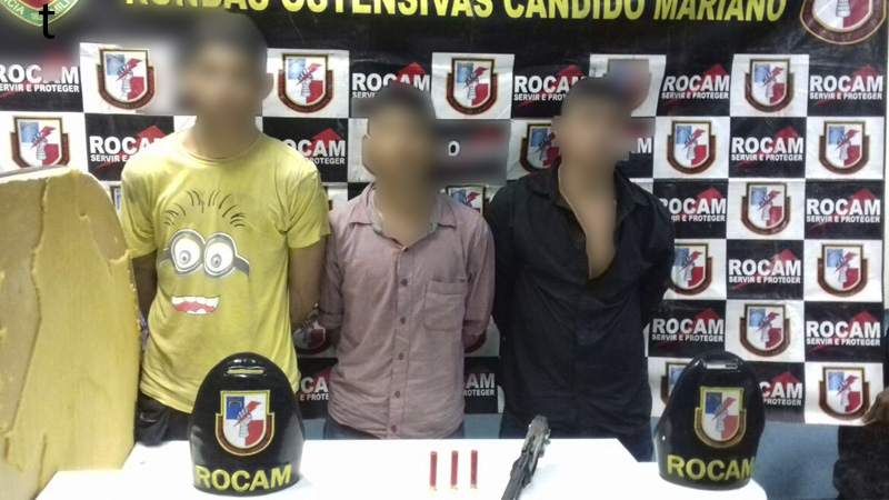 Armado, trio é detido enquanto assaltava micro-ônibus em Manaus