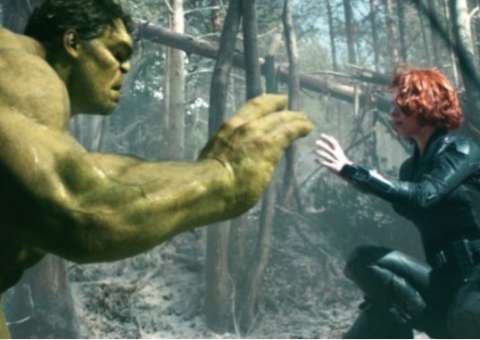 Viúva Negra e Hulk devem ter relacionamento em Vingadores: Guerra Infinita