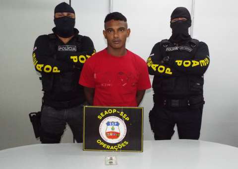 Foragido do Compaj é recapturado em Manaus escondido embaixo de sua cama