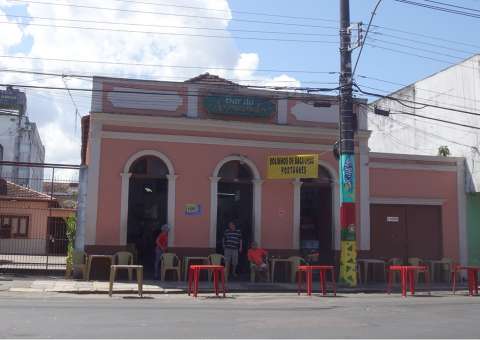 Bandidos entram de madrugada e roubam mais de R$10 mil do Bar do Armando