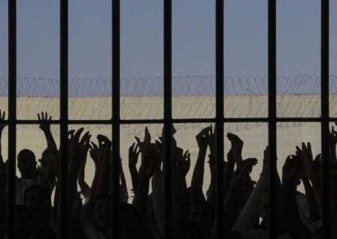 Detentos provocam princípio de rebelião no Amazonas