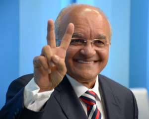 Melo é de novo governador do Amazonas