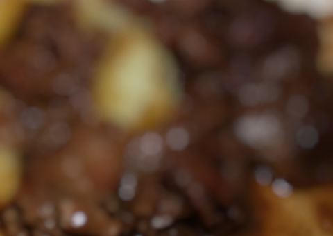 Escrava sexual é forçada a comer carne do próprio filho assassinado