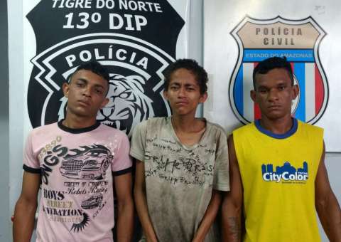 Em Manaus, trio é preso acusado de furtar igreja católica para vender objetos na rua