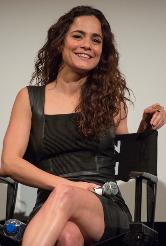 Alice Braga fará parte de 'X-Men: Novo Mutantes' após saída de Rosário Dawson