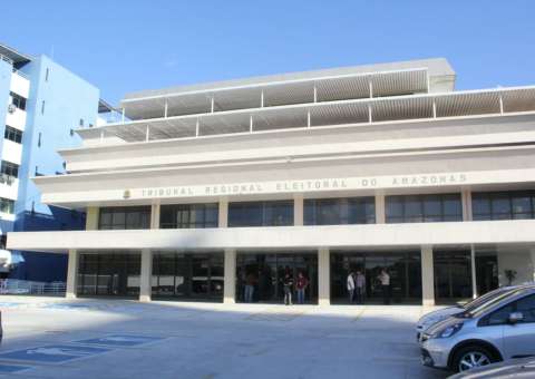 TRE-AM suspende processo eleitoral