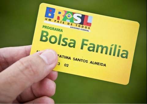Governo cancela reajuste do Bolsa Família