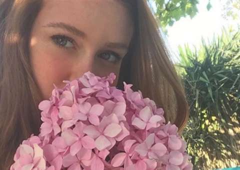  Marina Ruy Barbosa comemora aniversário com noivo em Portugal