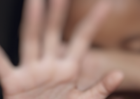 Após ser estuprada por 3 homens, menina de 10 anos dá a luz no AM