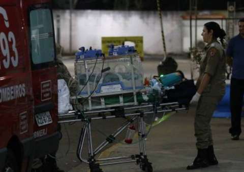 Grávida de 9 meses leva dois tiros na barriga e bebê fica gravemente ferido