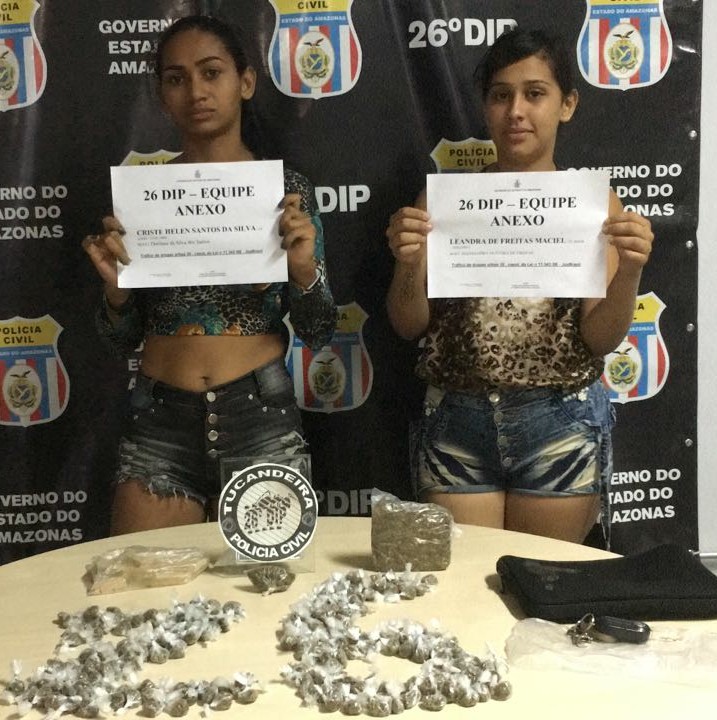 Amigas são presas com mais 300 trouxinhas de drogas em Manaus