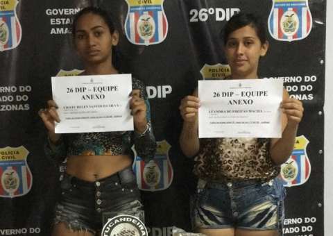 Amigas são presas com mais 300 trouxinhas de drogas em Manaus