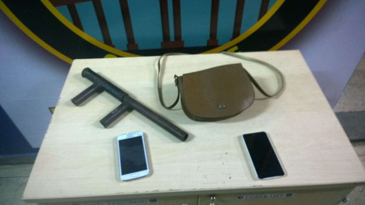 Adolescentes são apreendidos suspeitos de roubarem carro e fazer arrastão em Manaus