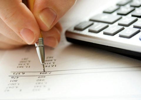 Economistas dão dicas de como gastar menos nas férias de julho