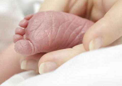 Bebê morre misteriosamente após passar fim de semana com o pai em Manaus