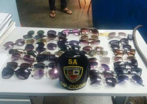 Polícia flagra suspeitos furtando óculos de grife no Centro de Manaus
