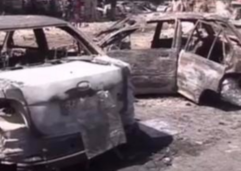 Explosões de carros-bomba deixam pelo menos 19 mortos em Damasco