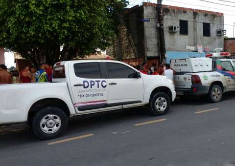 Cadáver de homem é encontrado em estância de Manaus