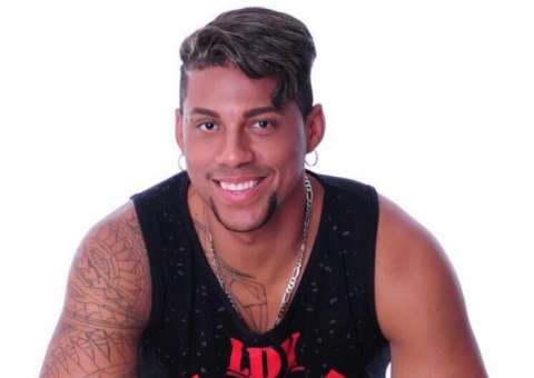 Jardel Santos lança carreira solo no Pé de Serra do Moai