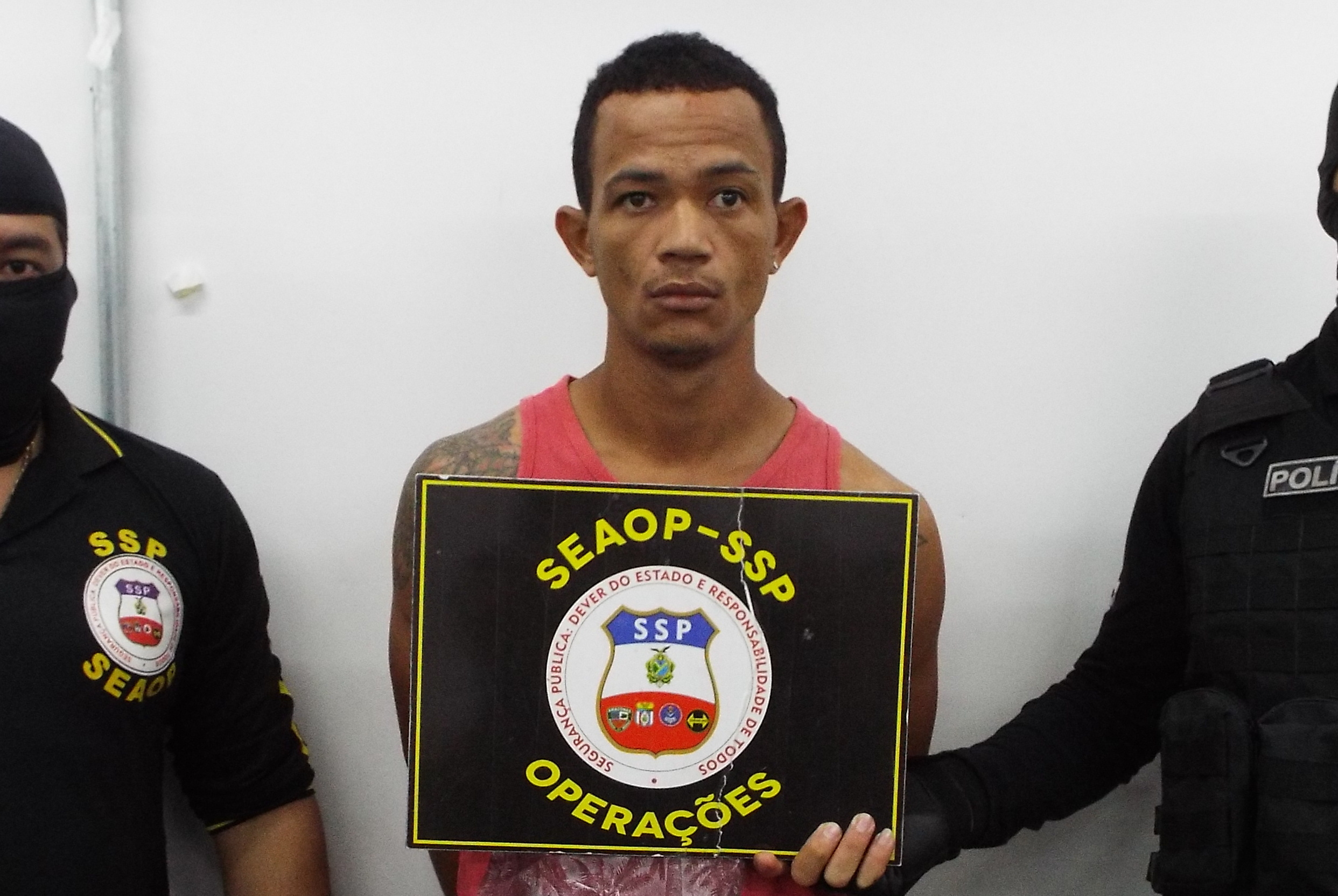 Foragido com Compaj, 'Moicano' se esconde em forro de casa mas é recapturado em Manaus