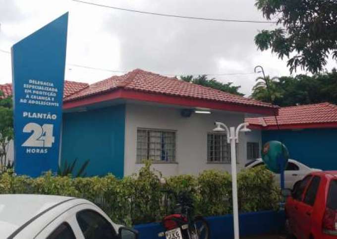 Pai acusado de agredir e matar bebê de 4 meses em Manaus dá declarações à polícia