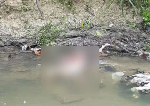 Corpo de homem é encontrado por populares em igarapé de Manaus