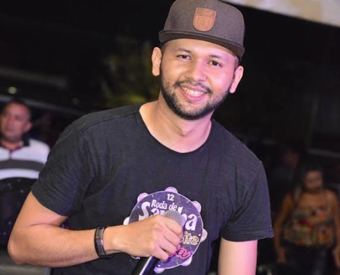 Uendel Pinheiro comemora aniversário no ‘Meia Noite Acaba’ 