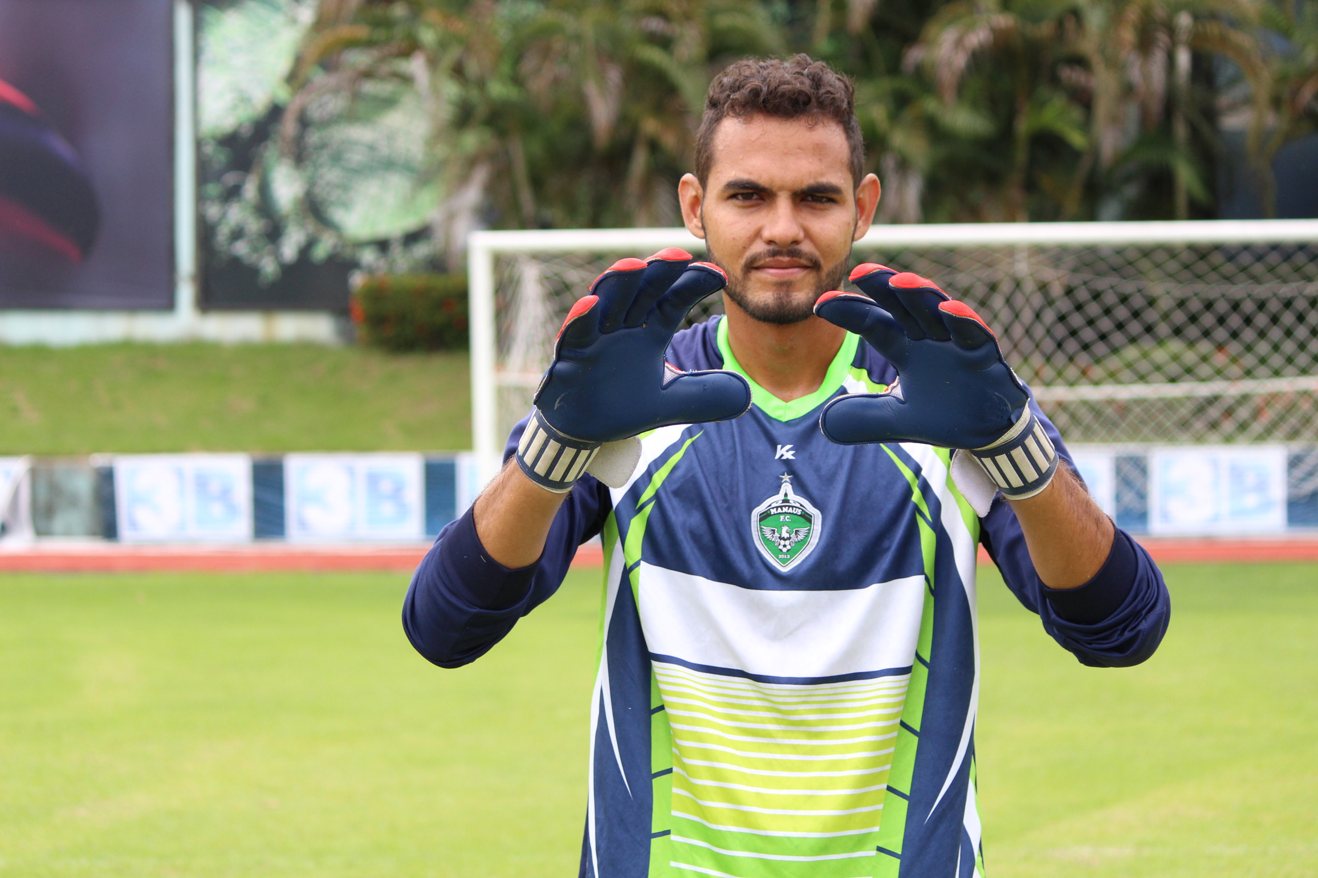 Goleiro Jonathan, do Manaus FC, é emprestado ao Macaé-RJ