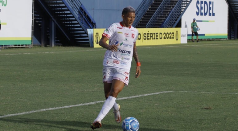 Princesa do Solimões anuncia renovação com o atacante Jonas para 2024