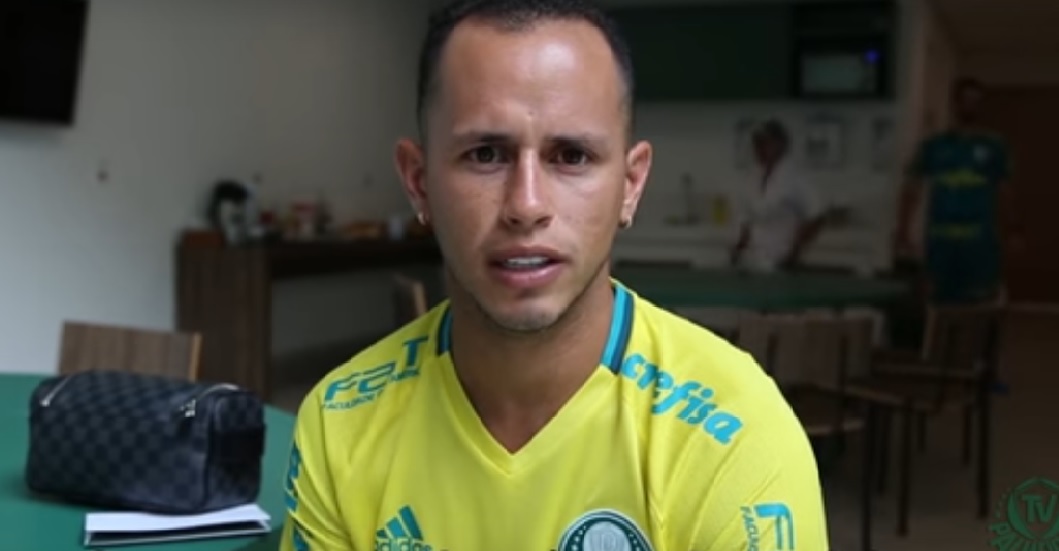 Filho do jogador Guerra se afoga em piscina da própria casa