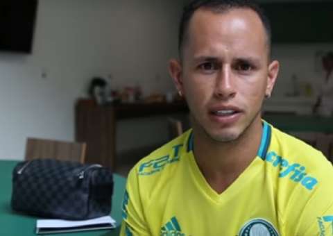 Filho do jogador Guerra se afoga em piscina da própria casa