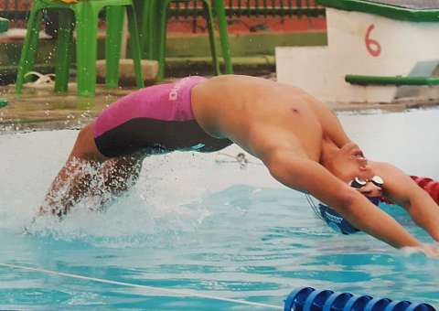 Amazonense Caio Sakamoto fatura oito medalhas em torneio de Natação no Nordeste